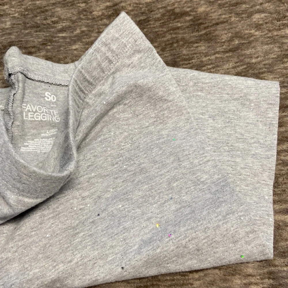 Bundle of 3 SO Brand Dog tee, mermaid unicorn Tee & gray sparkle leggings - Picture 9 of 15